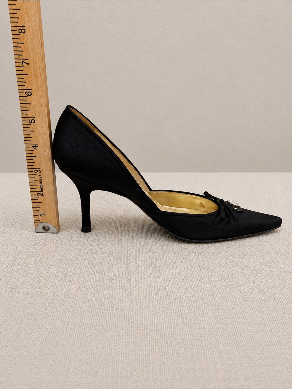 Chanel Vintage Black Camellia Pointed Toe Heels Pumps Sz 37.5 w/ Chanel Dust Bag - Picture 12 of 12